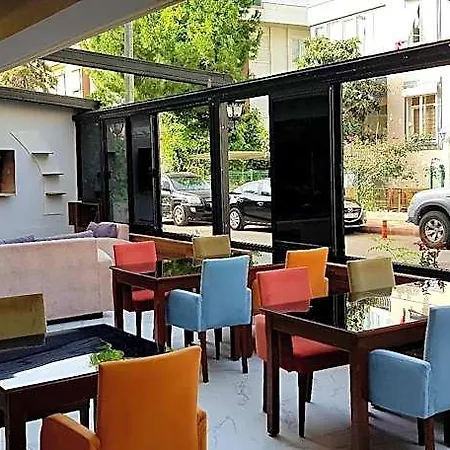 Lavin Garden Hotell