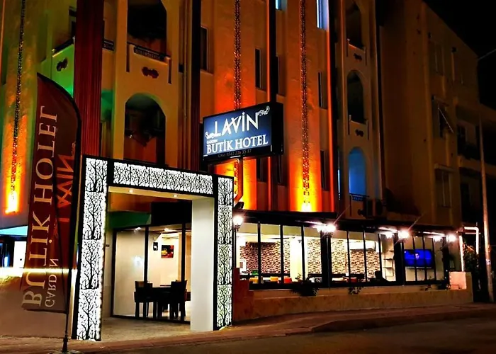 Lavin Garden Szálloda