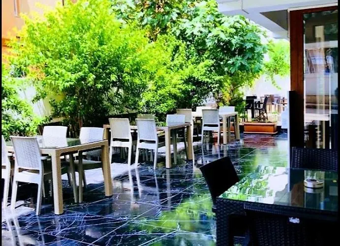 Szálloda Lavin Garden 3*