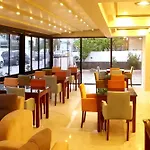 Lavin Garden 3*