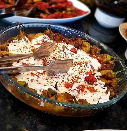 拉文花园酒店 3*