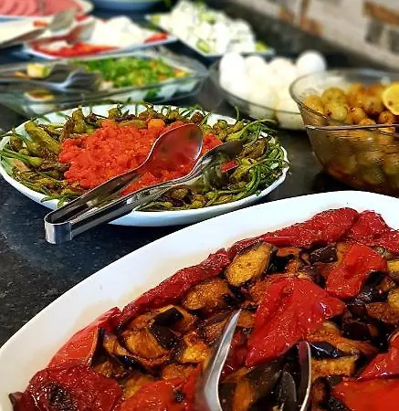 Lavin Garden מלון אנטליה