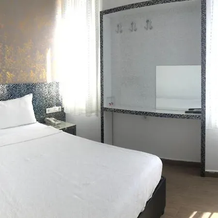 拉文花园酒店 酒店 安塔利亚