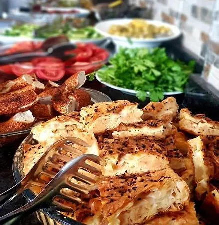 拉文花园酒店 3* 安塔利亚