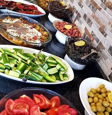 拉文花园酒店 酒店 3*