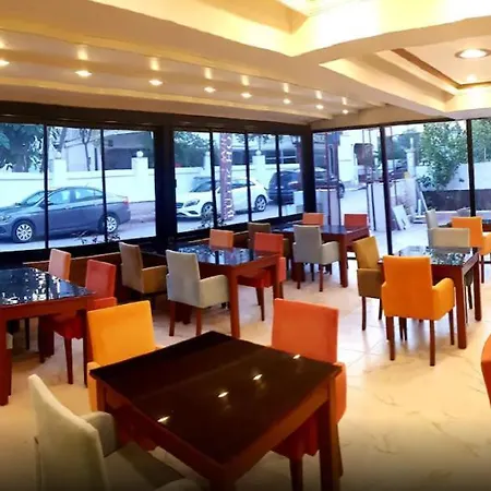 拉文花园酒店 3*